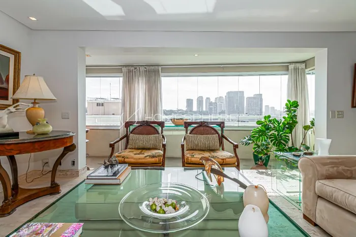 Apartamento com 3 suítes à venda em Real Parque, São Paulo, por R$ 1.588.000 Imagem 3