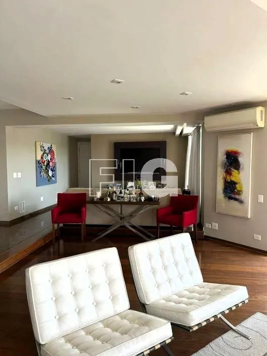 Apartamento com 4 suítes à venda em Real Parque, São Paulo, por R$ 2.000.000 Imagem 3