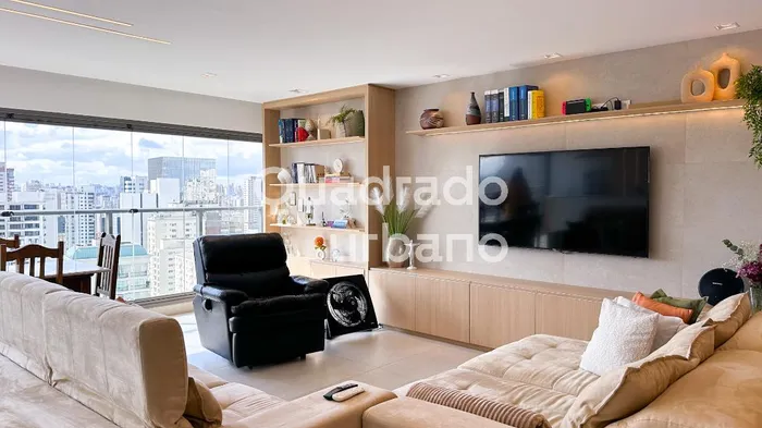 Apartamento com 3 suítes à venda em Campo Belo, São Paulo, por R$ 3.700.000 Imagem 2