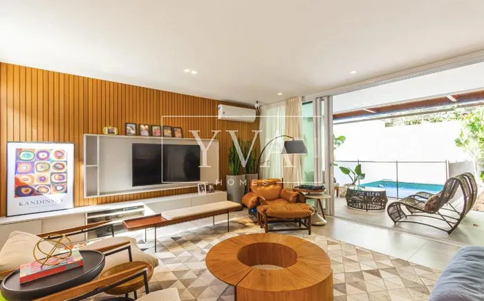 Casa de condomínio com 3 suítes à venda em Real Parque, São Paulo, por R$ 6.300.000 Imagem 2