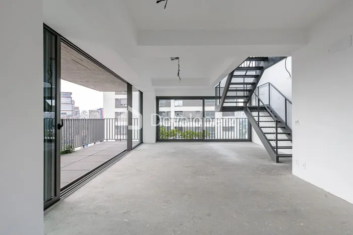 Cobertura com 2 suítes à venda em Vila Nova Conceição, São Paulo, por R$ 9.900.000 Imagem 2