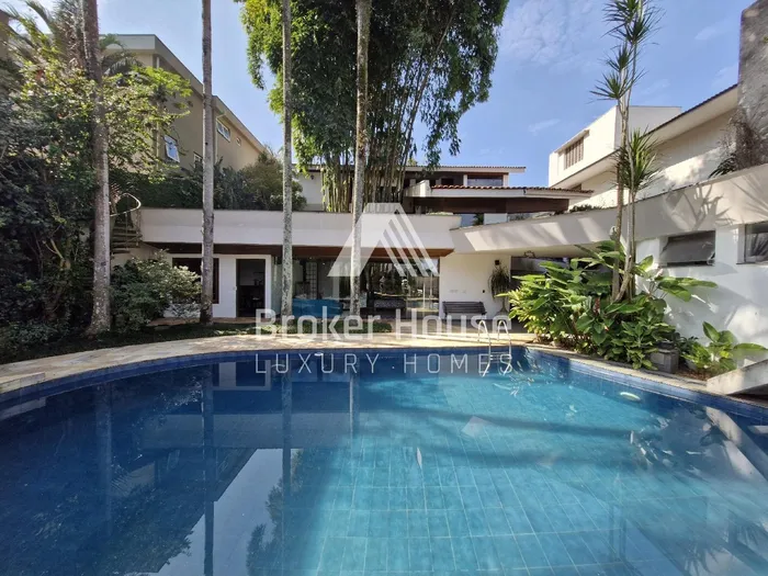 Casa de vila com 4 suítes à venda em Alto da Boa Vista, São Paulo, por R$ 5.900.000 Imagem 2