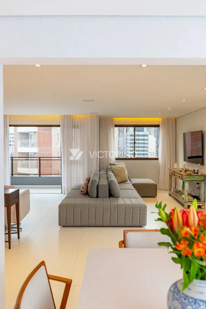 Apartamento com 3 suítes à venda em Itaim Bibi, São Paulo, por R$ 3.890.000 Imagem 3