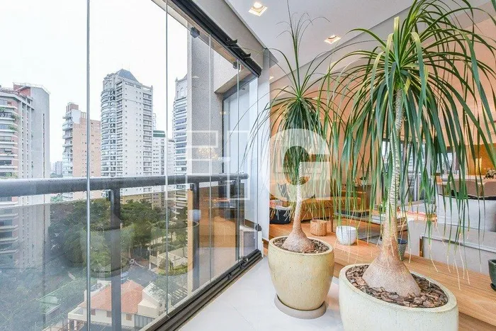 Apartamento com 3 suítes à venda em Vila Nova Conceição, São Paulo, por R$ 9.400.000 Imagem 3