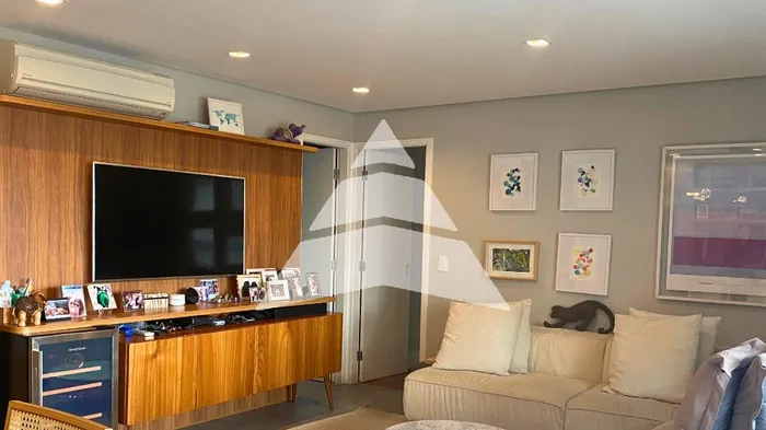 Apartamento com 1 suítes à venda em Vila Olímpia, São Paulo, por R$ 2.700.000 Imagem 2