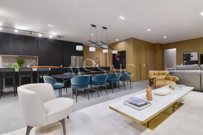 Apartamento com 3 suítes à venda em Itaim Bibi, São Paulo, por R$ 9.003.000