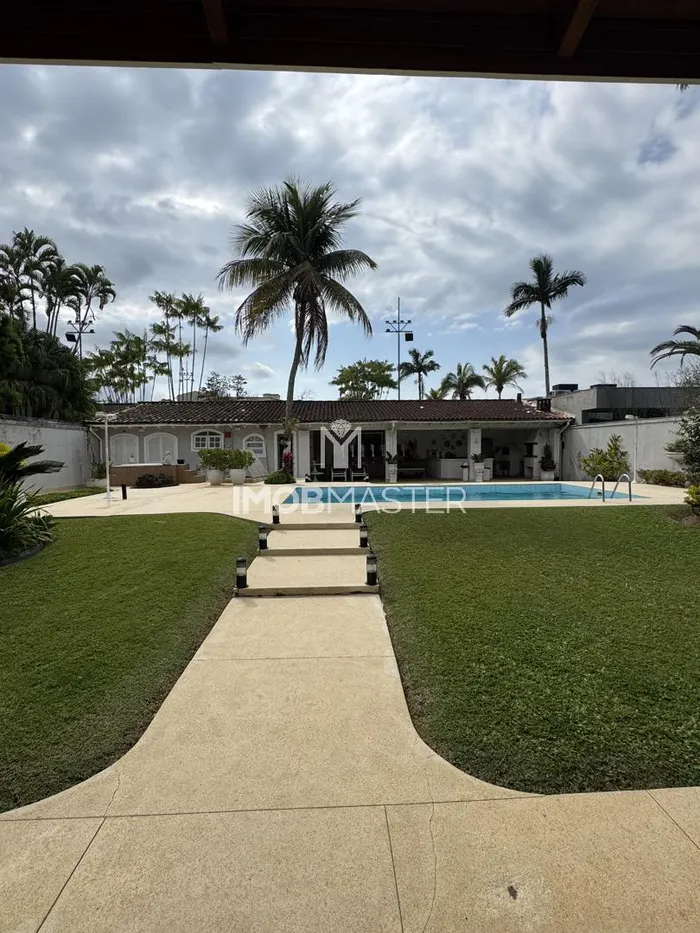 Casa de condomínio com 7 suítes à venda em Jardim Acapulco, Guarujá, por R$ 2.200.000 Imagem 2