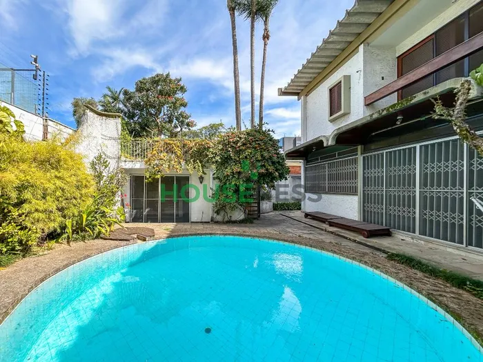 Casa com 3 suítes à venda em Jardim Europa, São Paulo, por R$ 9.000.000 Imagem 2