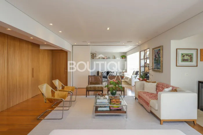 Apartamento com 3 suítes à venda em Itaim Bibi, São Paulo, por R$ 9.000.000