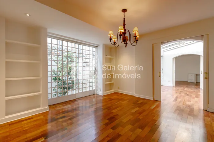 Casa com 2 suítes à venda em Jardim Luzitania, São Paulo, por R$ 5.600.000 Imagem 2