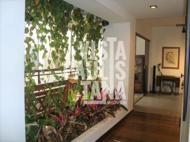 Apartamento com 2 suítes à venda em Real Parque, São Paulo, por R$ 2.100.000