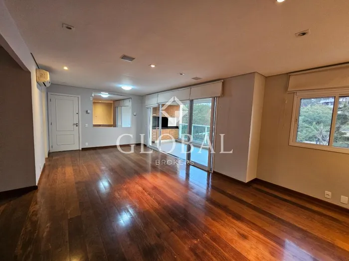 Apartamento com 3 suítes à venda em Morumbi, São Paulo, por R$ 1.350.000