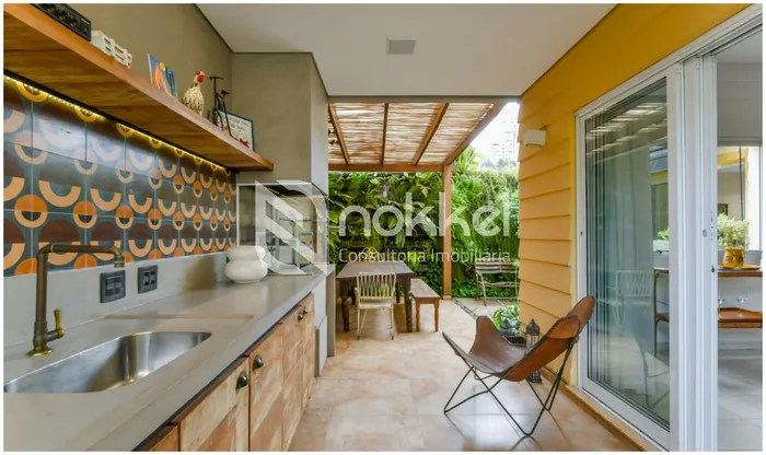 Casa de condomínio com 4 suítes à venda em Campo Belo, São Paulo, por R$ 2.580.000