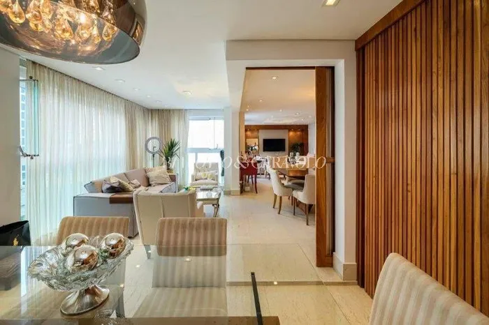 Apartamento com 3 suítes à venda em Vila Olímpia, São Paulo, por R$ 6.300.000 Imagem 2