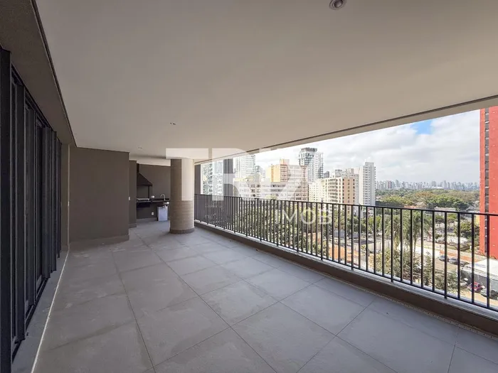 Apartamento com 3 suítes à venda em Pinheiros, São Paulo, por R$ 4.870.000