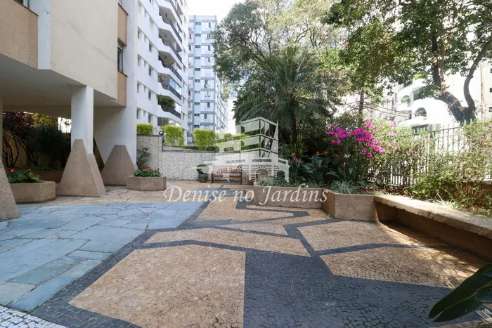 Apartamento com 2 suítes à venda em Jardim América, São Paulo, por R$ 2.600.000