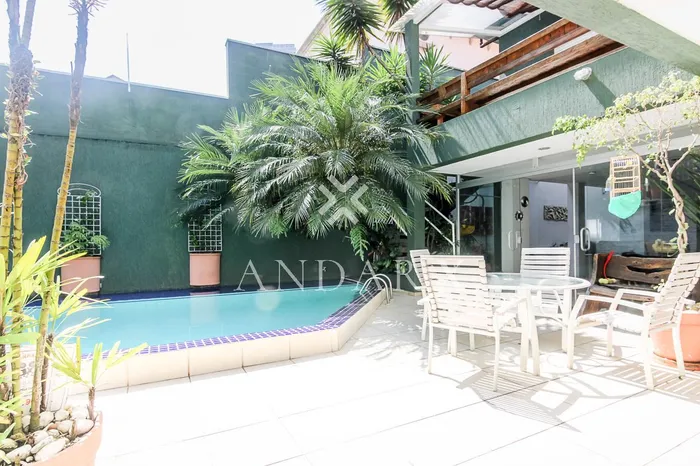 Casa com 1 suítes à venda em Vila Madalena, São Paulo, por R$ 3.000.000 Imagem 2