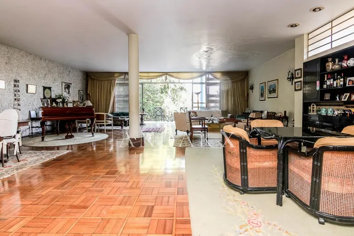 Casa com 2 suítes à venda em Vila Madalena, São Paulo, por R$ 6.500.000 Imagem 2