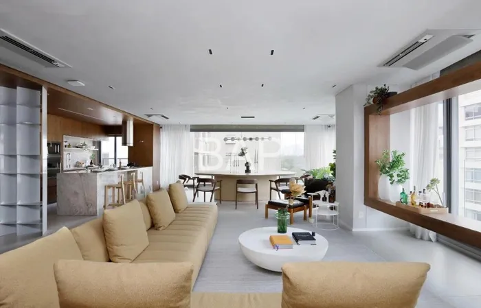 Apartamento com 4 suítes à venda em Itaim Bibi, São Paulo, por R$ 7.900.000