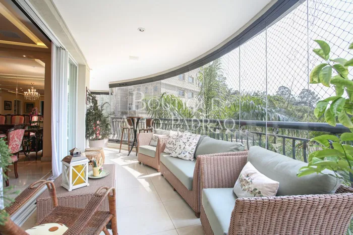 Apartamento com 4 suítes à venda em Moema, São Paulo, por R$ 10.300.000