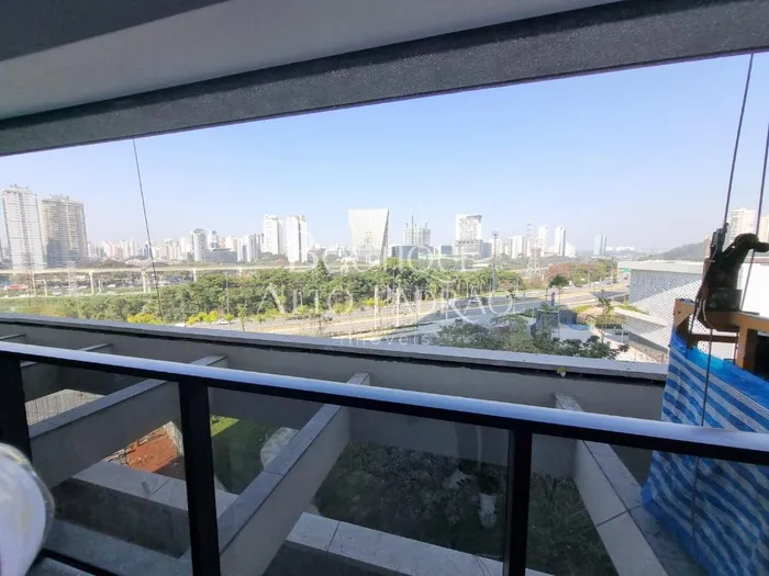 Apartamento com 2 suítes à venda em Real Parque, São Paulo, por R$ 2.950.000 Imagem 3