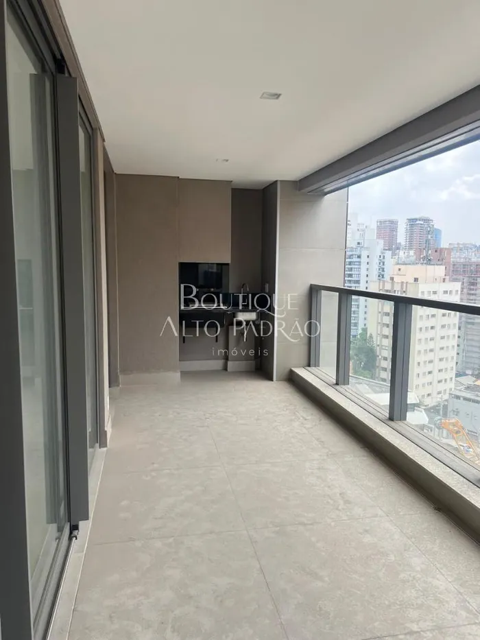 Apartamento com 3 suítes à venda em Vila Nova Conceição, São Paulo, por R$ 3.750.000 Imagem 3