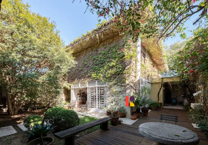 Casa com 1 suítes à venda em Alto De Pinheiros, São Paulo, por R$ 3.950.000