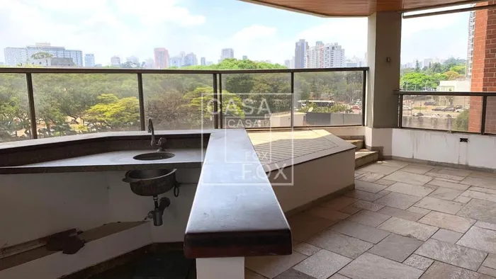 Apartamento com 3 suítes à venda em Moema, São Paulo, por R$ 2.700.000 Imagem 2