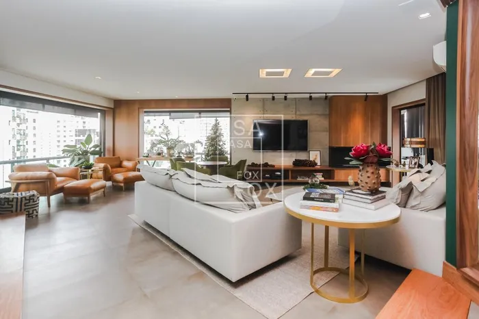 Apartamento com 3 suítes à venda em Moema, São Paulo, por R$ 4.200.000