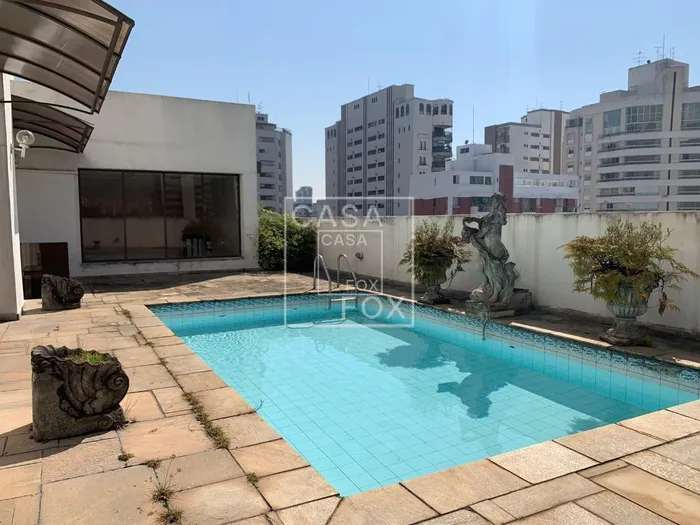 Cobertura com 3 suítes à venda em Moema, São Paulo, por R$ 3.000.000