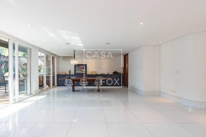 Casa com 3 suítes à venda em Alto De Pinheiros, São Paulo, por R$ 5.950.000 Imagem 3