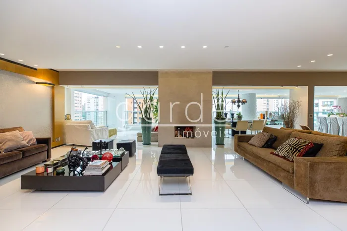 Apartamento com 4 suítes à venda em Moema, São Paulo, por R$ 11.899.000 Imagem 2