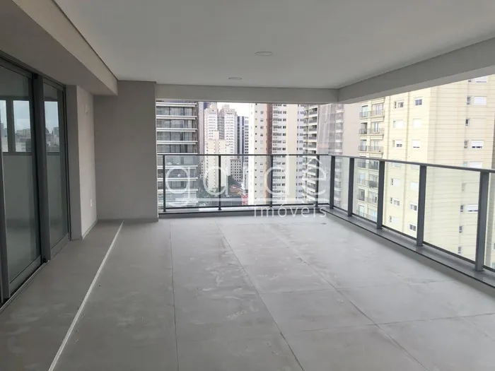 Apartamento com 4 suítes à venda em Itaim Bibi, São Paulo, por R$ 6.980.000