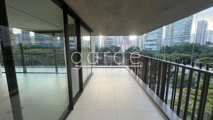 Apartamento com 4 suítes à venda em Moema, São Paulo, por R$ 16.937.000 Imagem 2