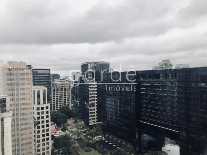 Apartamento com 3 suítes à venda em Itaim Bibi, São Paulo, por R$ 8.700.000 Imagem 2