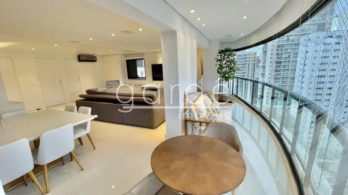 Apartamento com 2 suítes à venda em Moema, São Paulo, por R$ 3.500.000