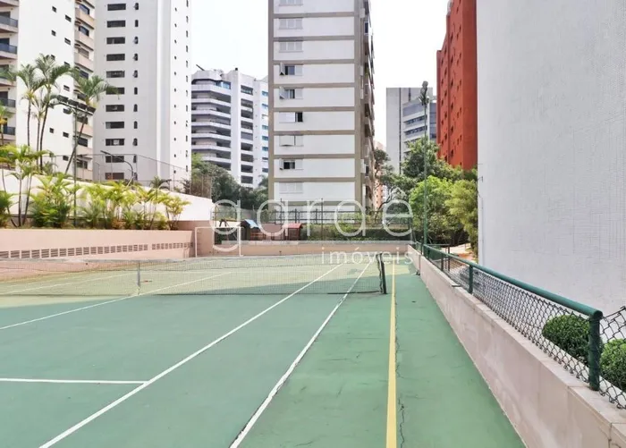 Apartamento com 4 suítes à venda em Moema, São Paulo, por R$ 3.350.000
