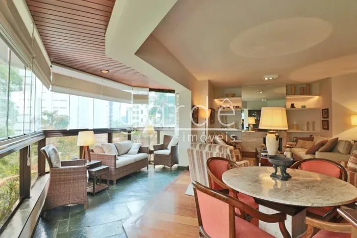 Apartamento com 4 suítes à venda em Moema, São Paulo, por R$ 3.350.000 Imagem 2