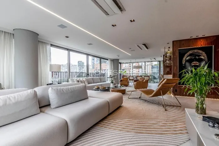 Apartamento com 3 suítes à venda em Itaim Bibi, São Paulo, por R$ 12.990.000 Imagem 3