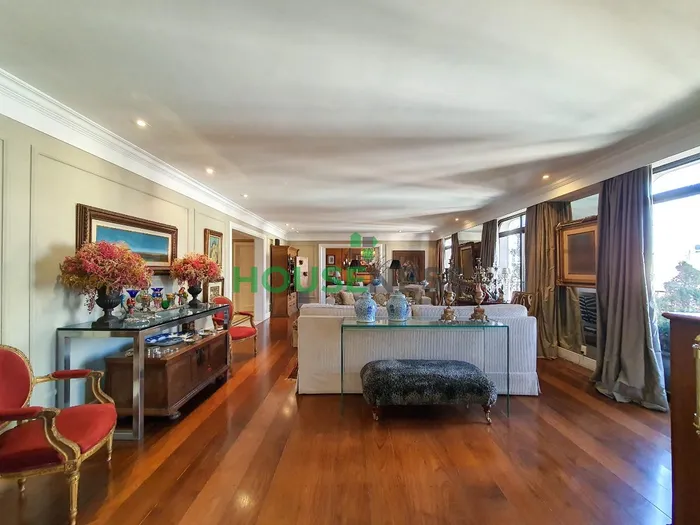 Apartamento com 3 suítes à venda em Itaim Bibi, São Paulo, por R$ 15.500.000