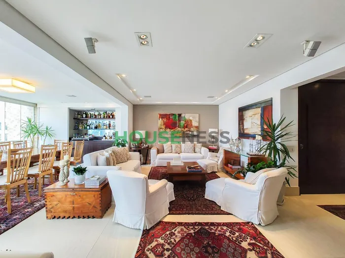 Apartamento com 3 suítes à venda em Itaim Bibi, São Paulo, por R$ 4.890.000 Imagem 3