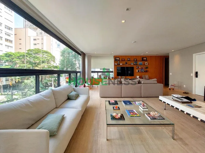 Apartamento com 3 suítes à venda em Jardim América, São Paulo, por R$ 9.000.000 Imagem 2