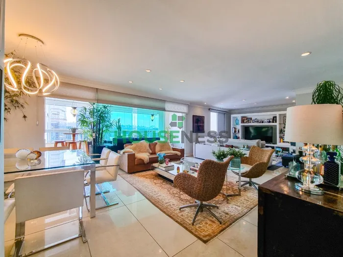 Apartamento com 2 suítes à venda em Itaim Bibi, São Paulo, por R$ 5.500.000