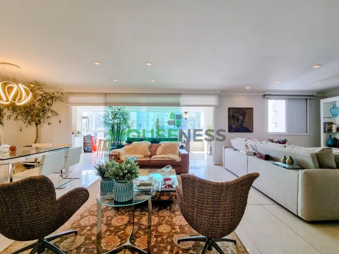 Apartamento com 2 suítes à venda em Itaim Bibi, São Paulo, por R$ 5.500.000 Imagem 2