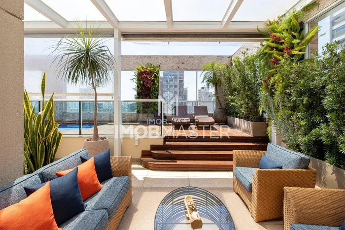 Cobertura com 4 suítes à venda em Moema, São Paulo, por R$ 13.799.000