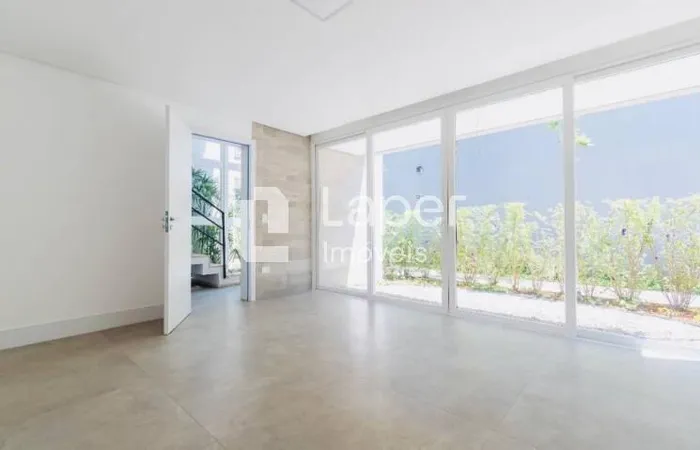 Casa com 4 suítes à venda em Jardim Cordeiro, São Paulo, por R$ 4.650.000 Imagem 2