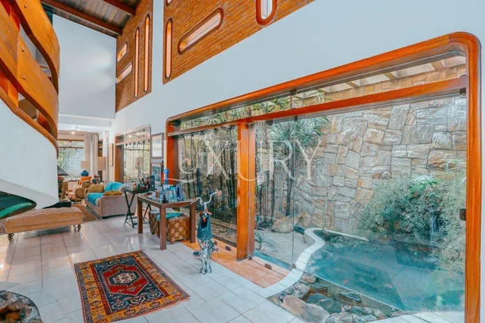 Casa com 4 suítes à venda em Alto de Pinheiros, São Paulo, por R$ 4.850.000