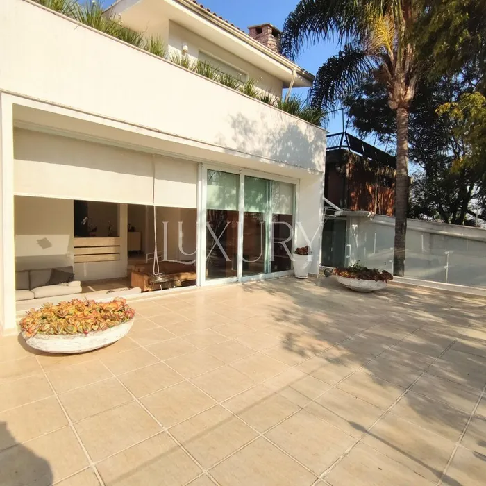 Casa com 3 suítes à venda em Alto de Pinheiros, São Paulo, por R$ 5.200.000 Imagem 2