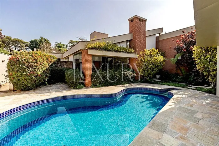 Casa com 4 suítes à venda em Alto de Pinheiros, São Paulo, por R$ 7.900.000