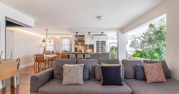 Cobertura com 3 suítes à venda em Itaim Bibi, São Paulo, por R$ 5.700.000 Imagem 2